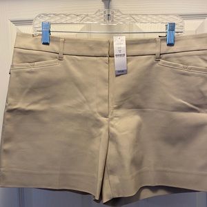 NWT White House Black Market 5” Short Size 12 Color Biscotti 570234878 Coastal